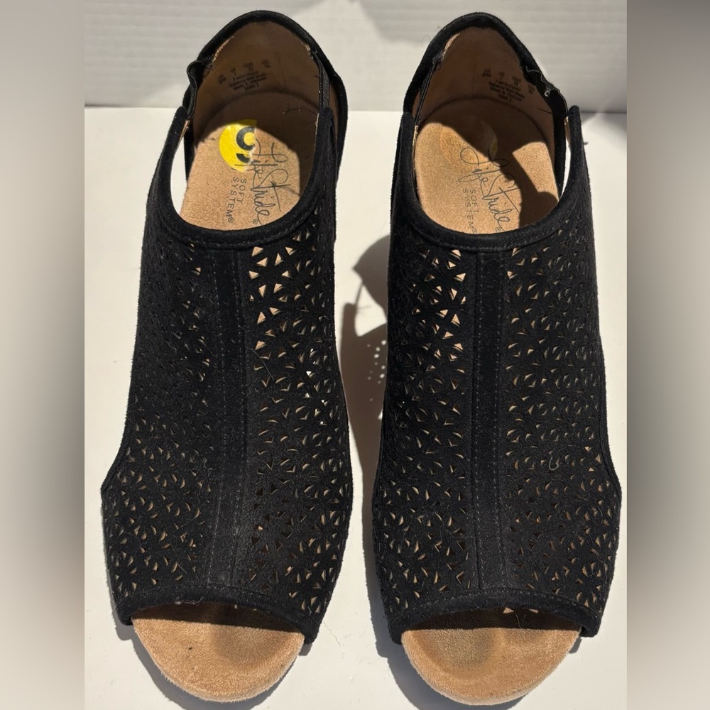 Life Stride Hinx 2 Cork Wedge Sandal Women’s US 9 Black Open Toe Worn Once